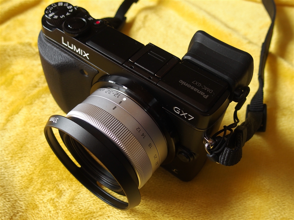 価格.com - 『ブラック＆シルバーのツートン』パナソニック LUMIX G VARIO 12-32mm/F3.5-5.6 ASPH