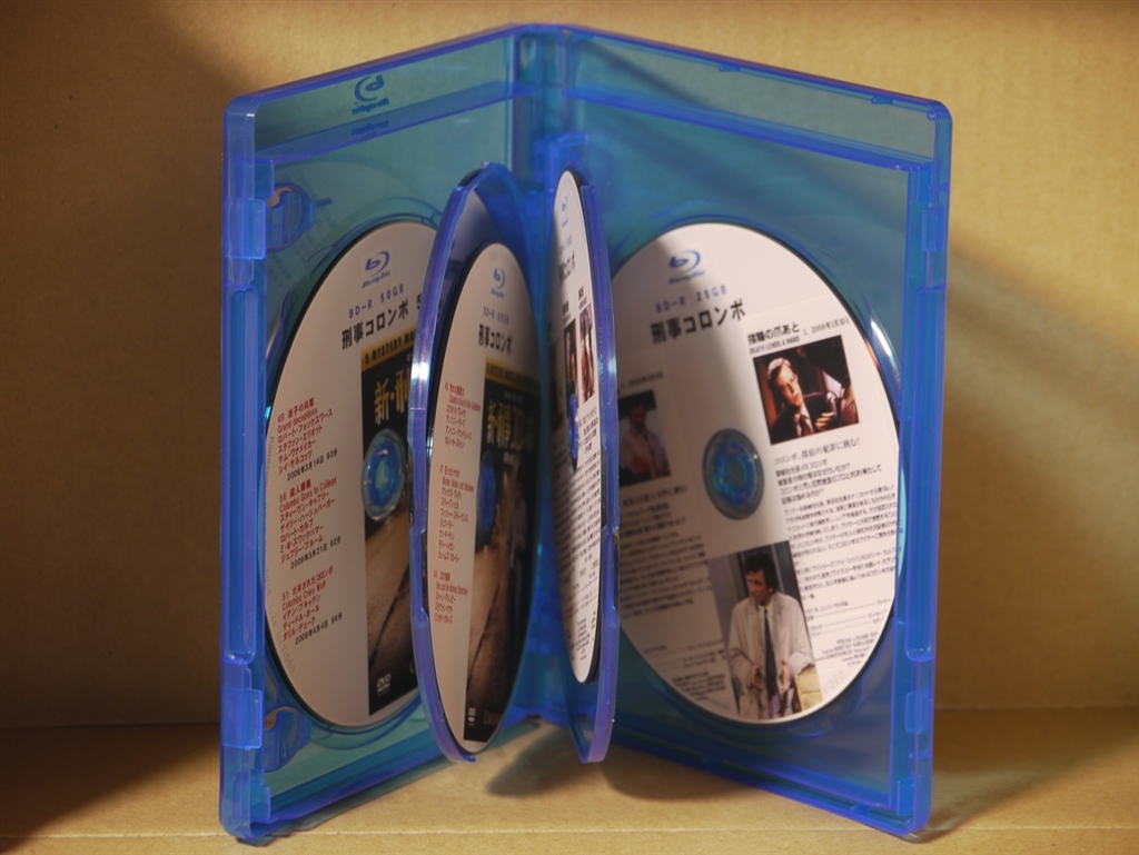 価格.com - 『6枚収納BDケースに収納した所』 映画(DVD・ブルーレイ) かいとうまんさんのクチコミ掲示板投稿画像・写真「とことん