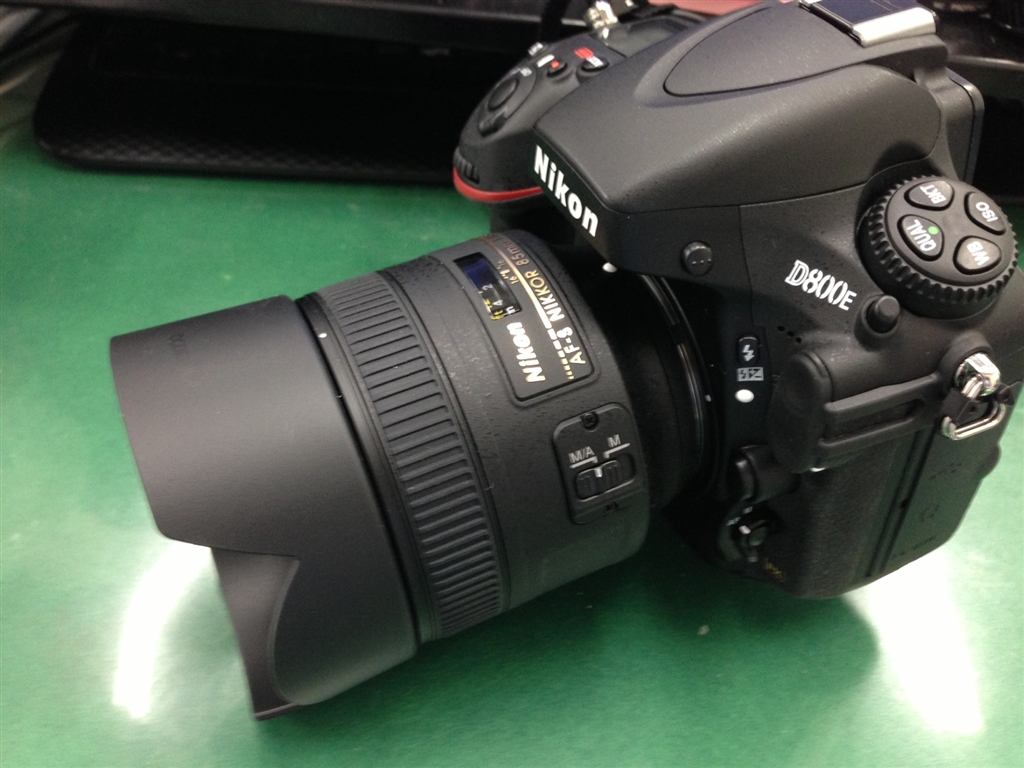 価格.com - 『見た目も大事』ニコン AF-S NIKKOR 85mm f/1.8G konbu25 