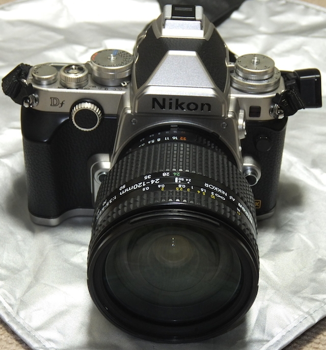 価格 Com すっきりしたgレンズよりもゴツくてカッコいい ニコン Ai Af Zoom Nikkor 24 1mm F3 5 5 6d If きくりんぐさん のクチコミ掲示板投稿画像 写真 Nikon Dfにつけてみました