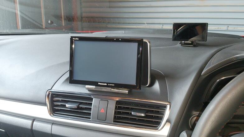 価格 Com 立上げ状態 マツダ アクセラスポーツ 13年モデル Mkpad2さん のクチコミ掲示板投稿画像 写真 ポータブルナビ取り付け 方法