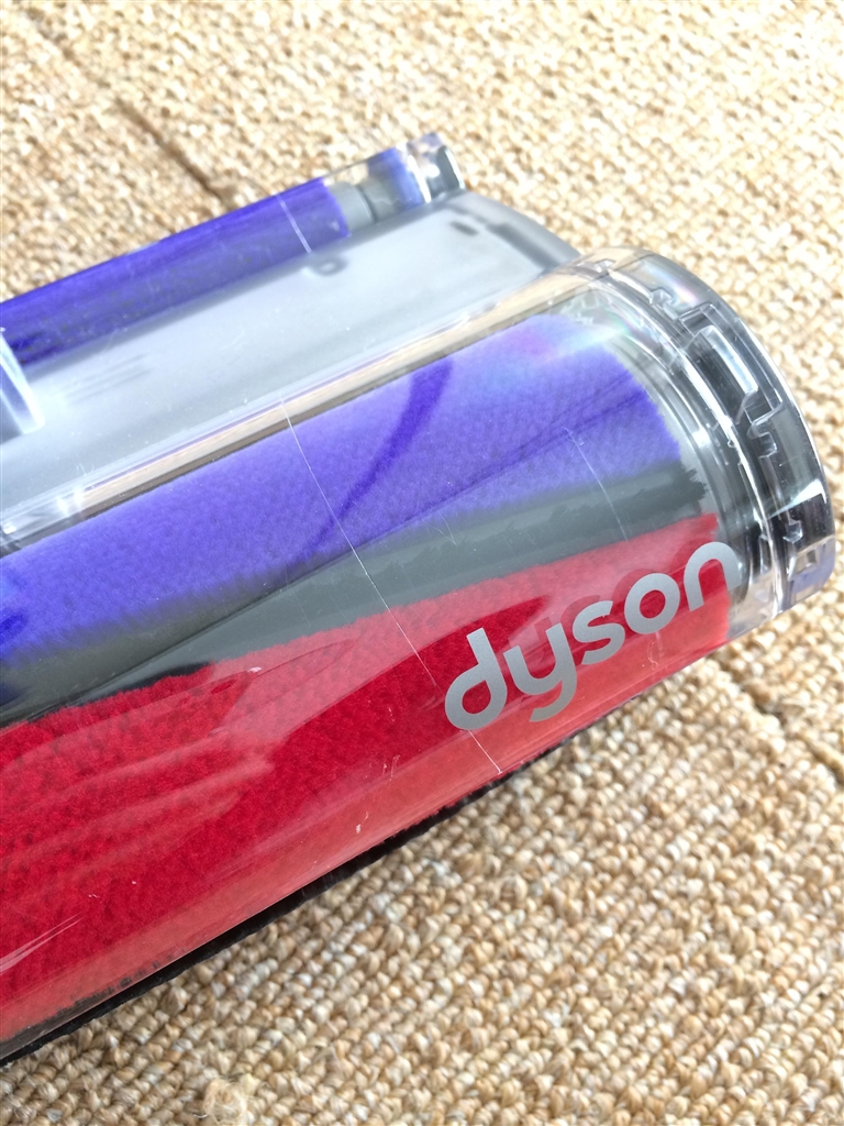 価格 Com 左右両側に ダイソン Dyson Fluffy Dc74 モーターヘッド 灯里アリアさん のクチコミ掲示板投稿画像 写真 傷 割れ