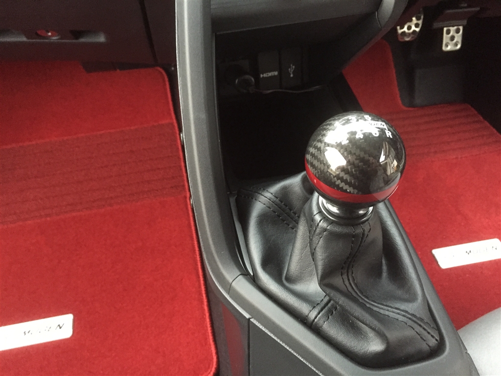 価格.com - 『無限フロアマット＆無限シフトノブ』ホンダ S660 2015年