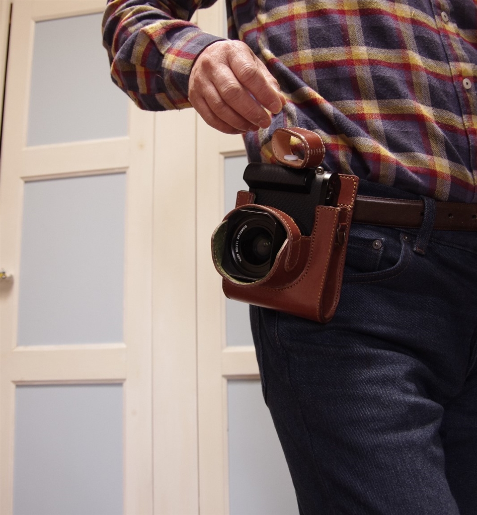 Leica (ライカ) Q2用 ホルスター - カメラ、光学機器