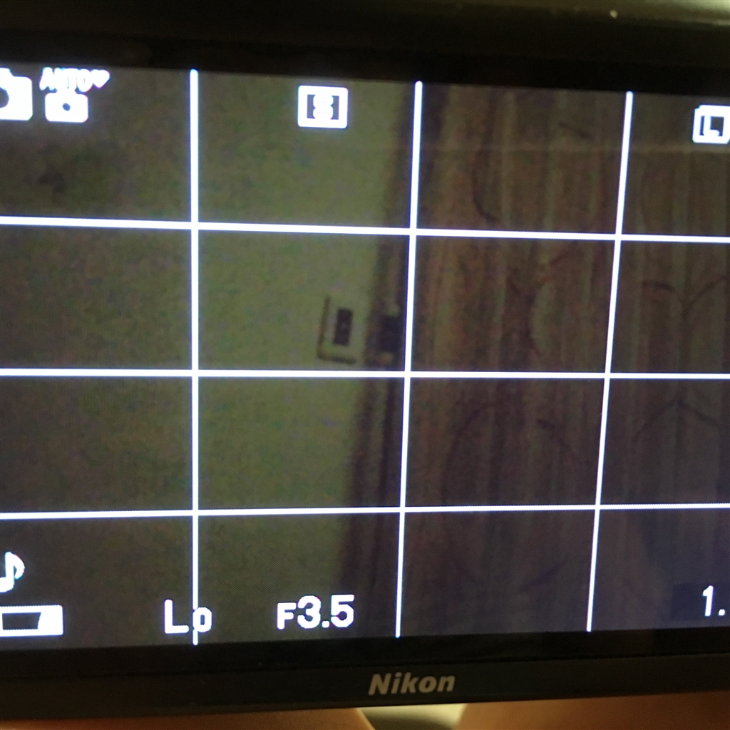 価格 Com 白い壁紙がうっすらと見えますがシャッターはきれません ニコン Nikon 1 J1 標準ズームレンズキット ひろすけ127さん のクチコミ掲示板投稿画像 写真 液晶画面が暗い