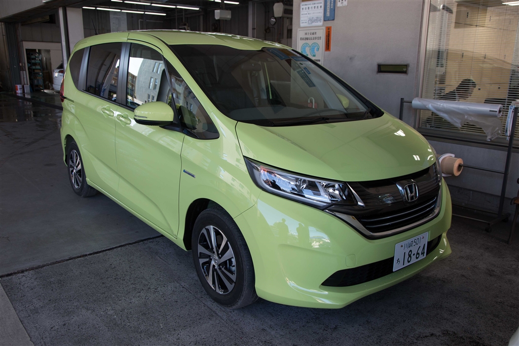 価格.com - 『HIBRID EX（シトロンドロップ）』ホンダ フリード +