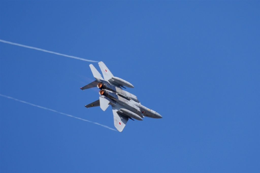 価格 Com 戦闘機がフレアを出して加速中 ａｆが追いきれない パナソニック Lumix Dmc Gx8 ボディ 山歩きgogoさん のクチコミ掲示板投稿画像 写真 百里基地航空祭に行ってきました