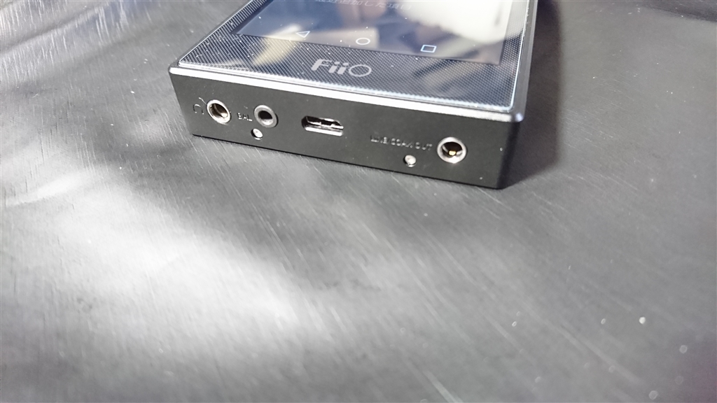 価格.com - 『Fiio X5 3rd genは片側にI/Fが集約されています』FiiO X5 3rd gen [32GB] koontz