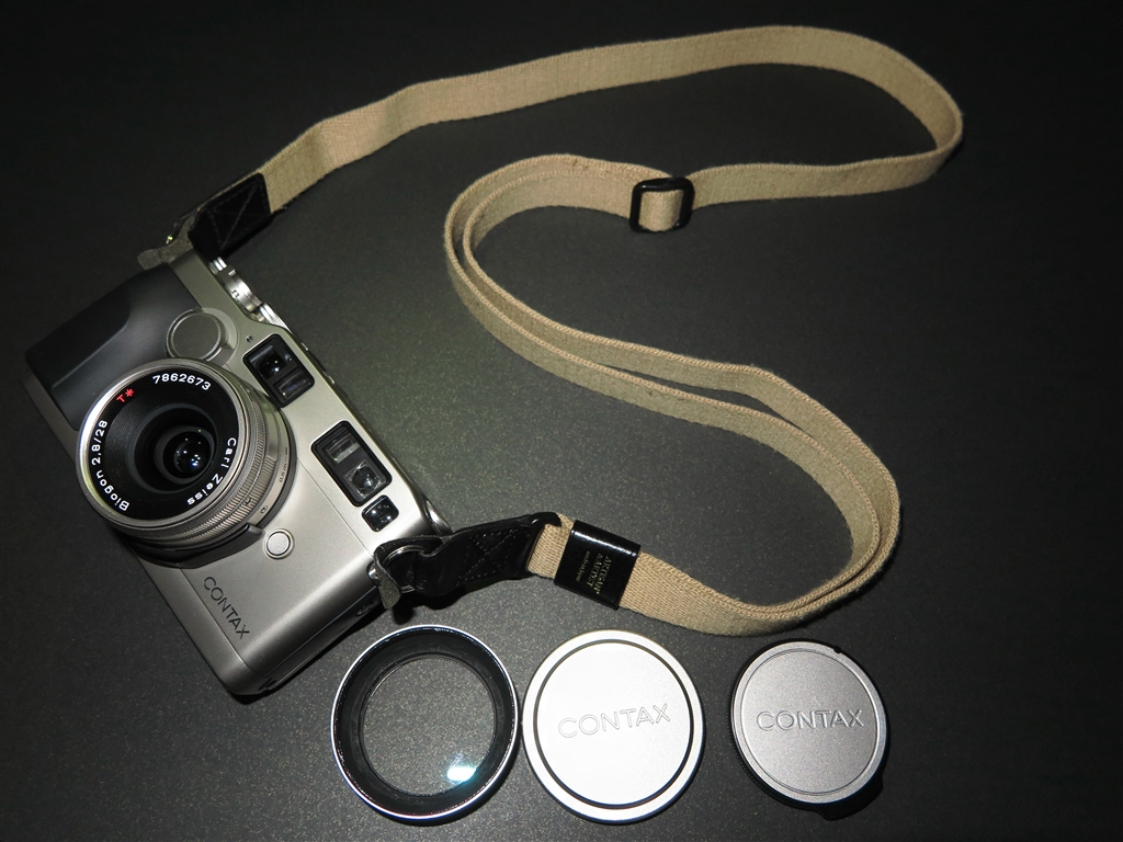 CONTAX G2 ボディ(ストラップ付き)