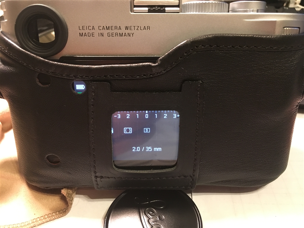 Leica 12501 スーパーアンギュロン用 フード - フィルムカメラ