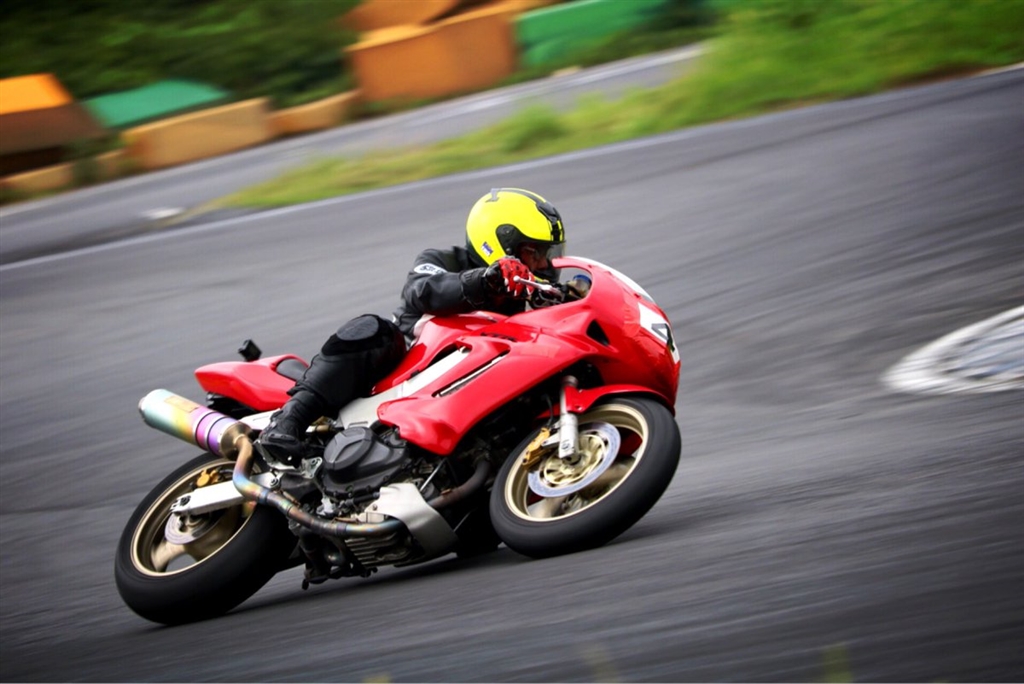 価格.com - 『8/6 本庄サーキットにて』ホンダ VTR1000F 見間小路さん 
