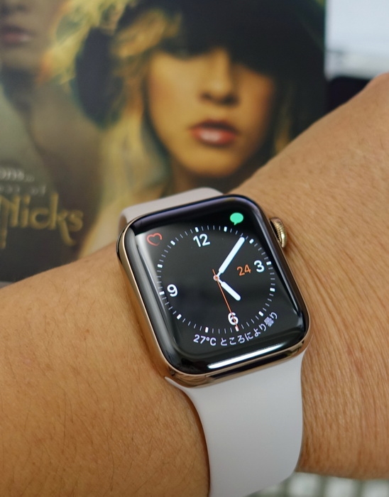 価格.com - 『40mmステンレス（ゴールド）』Apple Watch Series 4 GPS+Cellularモデル 44mm  ミラネーゼループ ＳＯＮＹ・ＢＬＵＥさん のクチコミ掲示板投稿画像・写真「ゴールドが品薄？」[3075843]