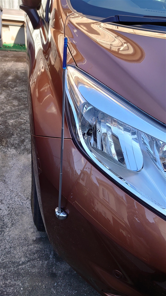 価格 Com 右のコーナーポール カーショップで1000円ほど 日産 ノート K Yokoさん のクチコミ掲示板投稿画像 写真 電柱にぶつけました 何故コーナーセンサーが効かなかったのか