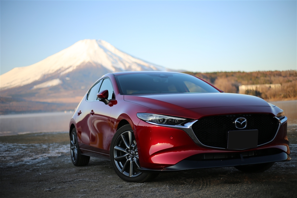 MAZDA3 シグネチャーウイング ブラック