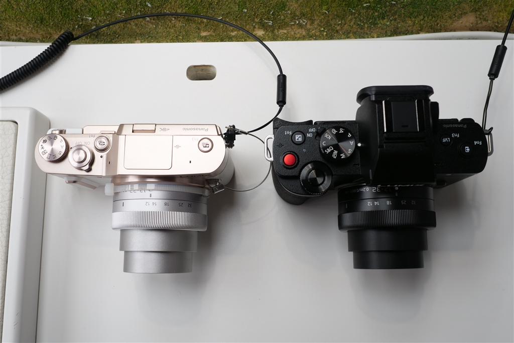 価格.com - 『GF10 G100 比較 上面』パナソニック LUMIX DC-G100K 標準