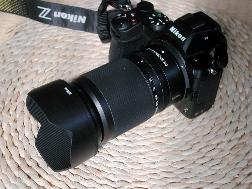 品 Nikon Z5 24-200 レンズキット - ミラーレス一眼