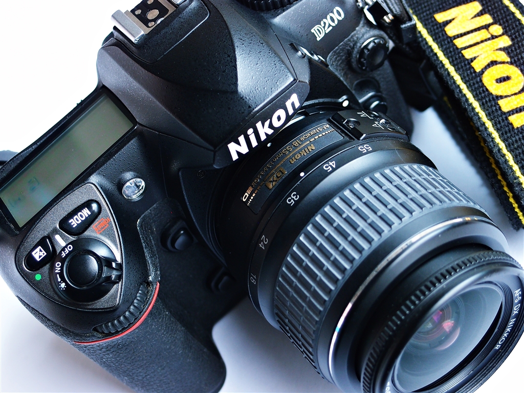 価格.com - 『Nikon D200 & AF-S DX Nikkor 18-55mm F3.5-5.6GⅡ ED