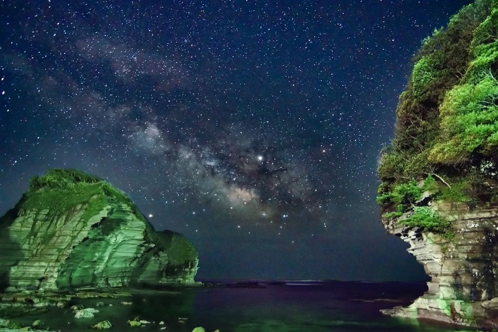 価格.com - 『鵜原理想郷の天の川』SONY α7S ILCE-7S ボディ α77