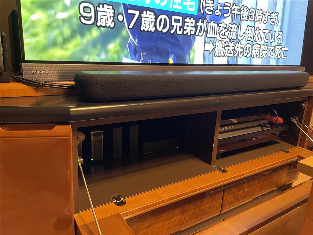 価格.com - 『サウンドバーはTVサイドしかルート無いです』TVS REGZA REGZA 48X9400S [48インチ]  digital好きさん のクチコミ掲示板投稿画像・写真「みなさんこの機種にはどのような設置台を使用していますか？」[3561610]