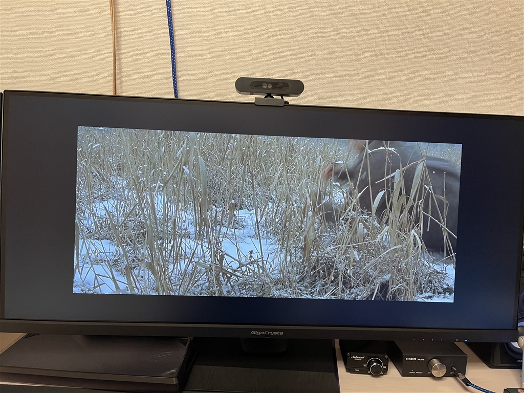 価格.com - 『こんなふうに真ん中に小さく映ります』IODATA GigaCrysta