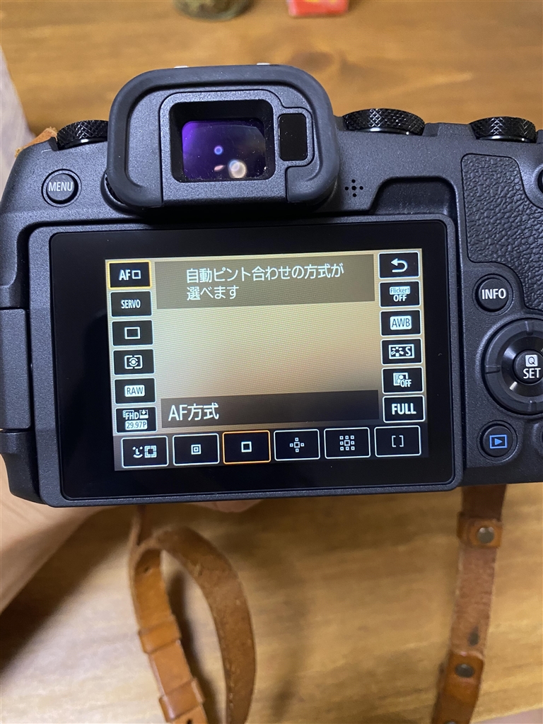 ブンブン Canon EOS RP ボディ - カメラ