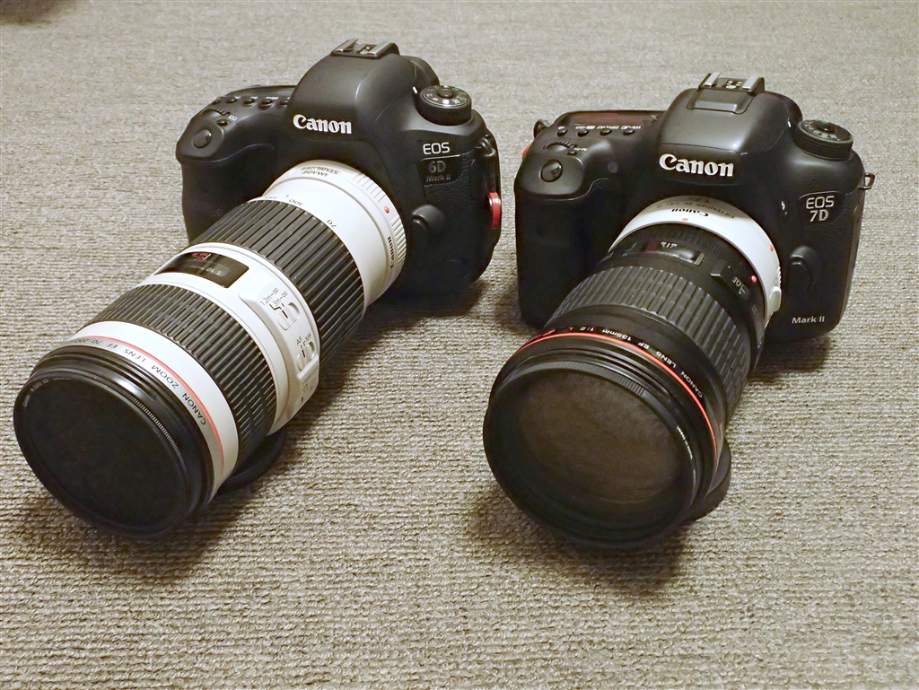 価格.com - 『左：70-200 F4 右：EF135mm F2L USM + EXTENDER