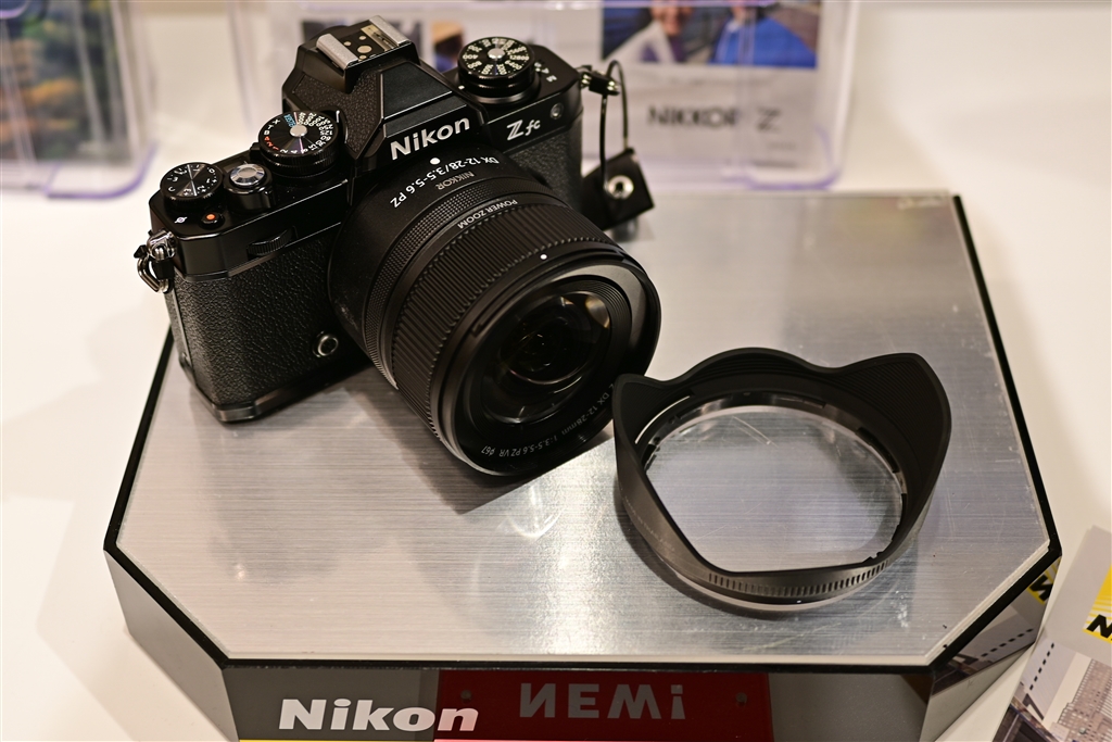 フードは別売でした』 ニコン NIKKOR Z DX 12-28mm f/3.5-5.6 PZ