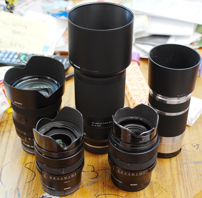価格.com - 『この5本に貼ります。シルバーが目立つ。』SONY E 55