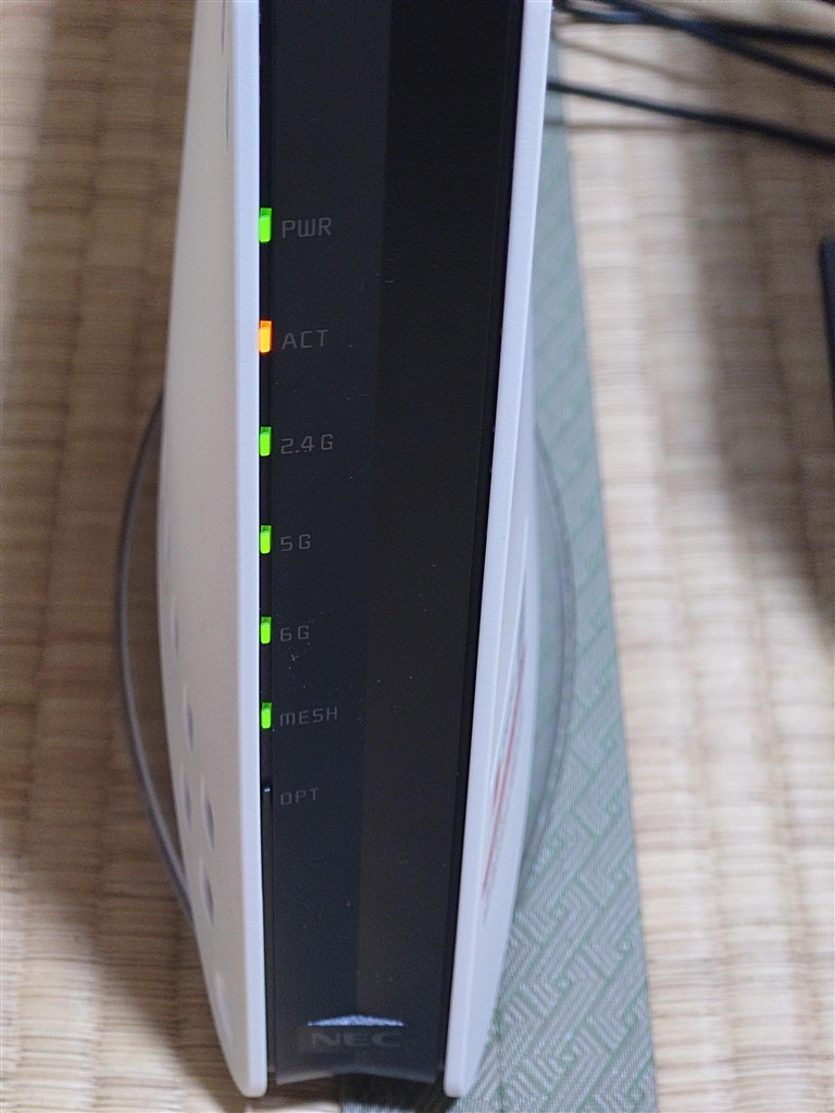価格.com - 『HGWとWX11000T12のランプ状態』NEC 価格.com - 『HGWとWX11000T12のランプ状態』NEC