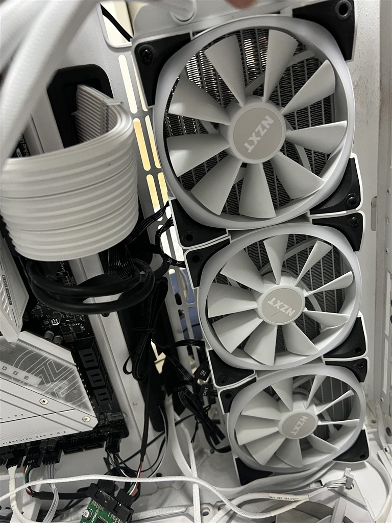 価格.com - NZXT KRAKEN Z73 RL-KRZ73-01 猫のママタタビビさん の