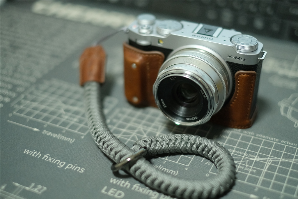 価格.com - 『SmallRigのX-M5用カメラレザーハーフケースを愛用してい