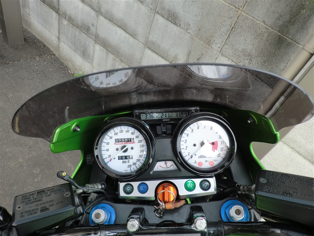 価格.com - 『ZRX1200Rのメーター改 昼』カワサキ ニンジャ ZX-4R