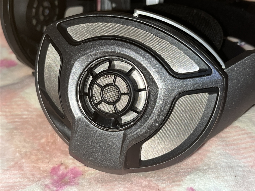 N*1様 ゼンハイザー　HD700です。 価格.com - 『SENNHEISER HD700 ハウジング外部』ゼンハイザー HD700