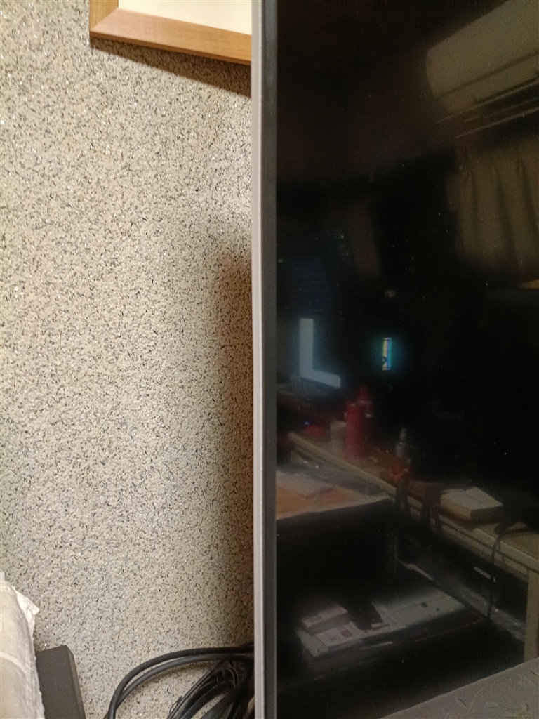 価格.com - 『5mm程画面に掛る』東芝 REGZA 50M530X [50インチ] おいで