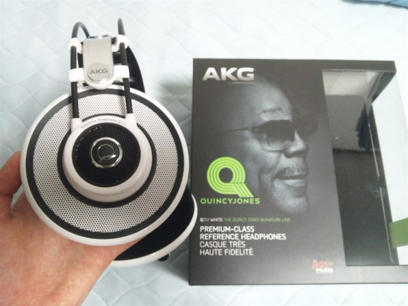AKG Q701 外箱なし