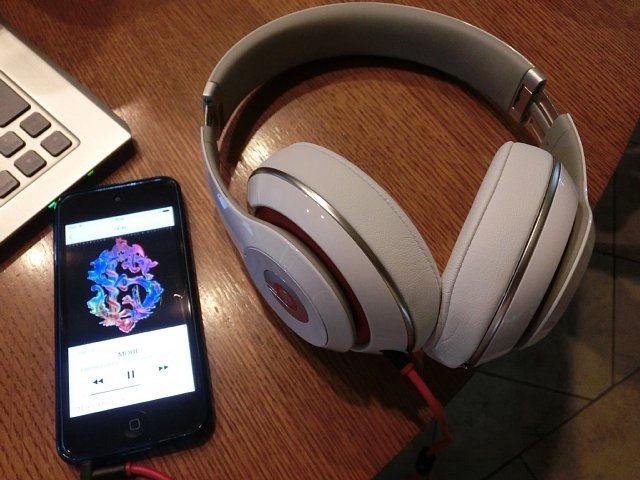 Beats Studio 初代、V2セット Beats Studio 初代、V2セット