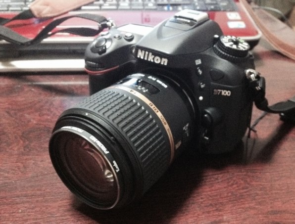 TAMRON SP AF60mm F/2 Di II LD [IF] MACRO 1:1 (Model G005NII