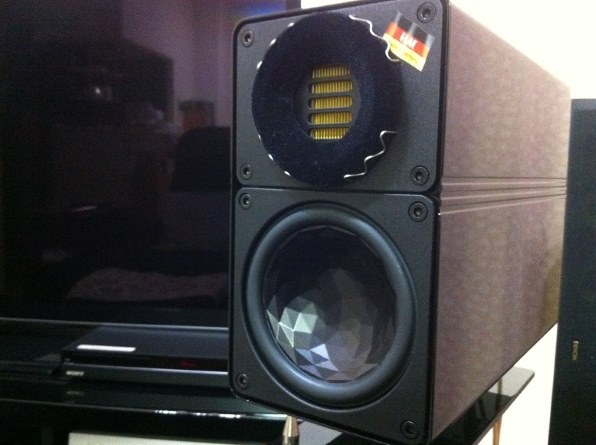 ELAC BS 312 ペア スピーカー】ELAC、BS312（ペア）のご紹介です。