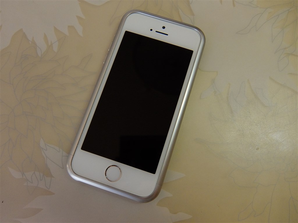 SQUAIRカービシャスバンパーを買ってみました。』 Apple iPhone 5s 