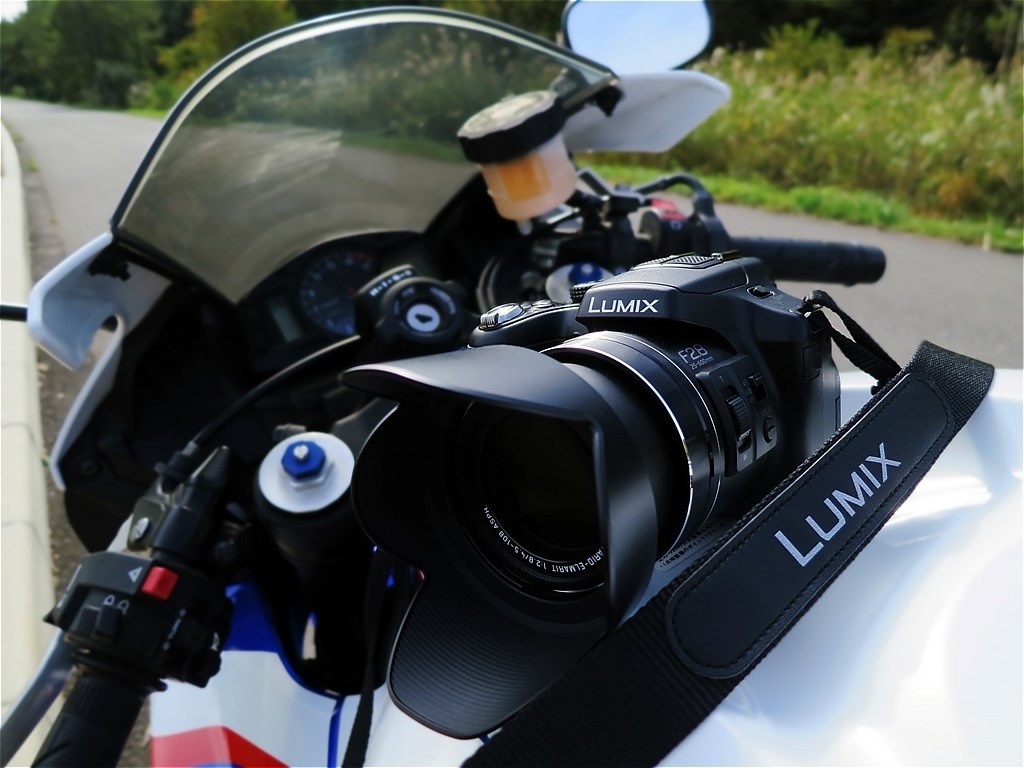 バイクのお供に最適』 パナソニック LUMIX DMC-FZ200 のクチコミ掲示板