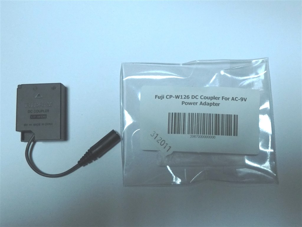 ジャンク品FUJIFILM X-T2ボディ純正ACアダプター、DCカプラー付 ジャンク品FUJIFILM X-T2ボディ純正ACアダプター、DCカプラー付