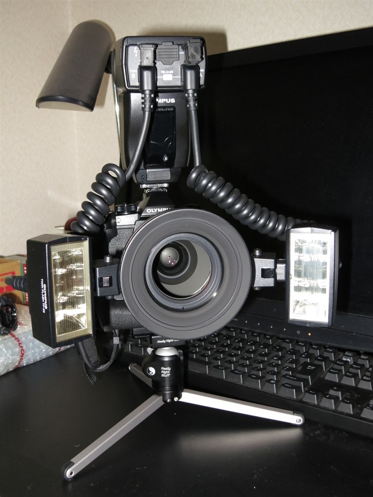 STF-22 ツインフラッシュセット　オリンパス　マクロ撮影用 E-M1+60mm Macroに装着してみました。』 オリンパス ツイン
