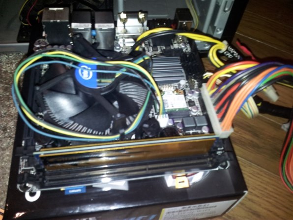 GIGABYTE GA-H87N-WIFI [Rev.2.0]投稿画像・動画 - 価格.com