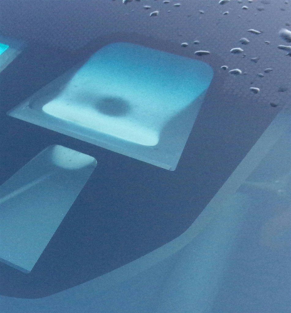 安心ブレーキのカメラの曇りについて ホンダ フィット ハイブリッド 13年モデル のクチコミ掲示板 価格 Com