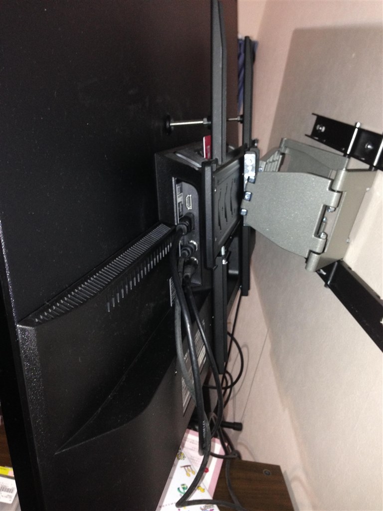 アームにて壁掛け成功。』 SONY BRAVIA KDL-42W650A [42インチ] の