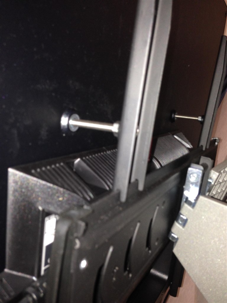 アームにて壁掛け成功。』 SONY BRAVIA KDL-42W650A [42インチ アームにて壁掛け成功。』 SONY BRAVIA KDL-42W650A [42インチ