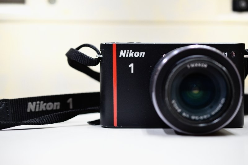 Nikon - 値下げ❗️Nikon J1（※レンズに難あり） Nikon レンズが値下げ！？ マップカメラが買い時【ミラーレス