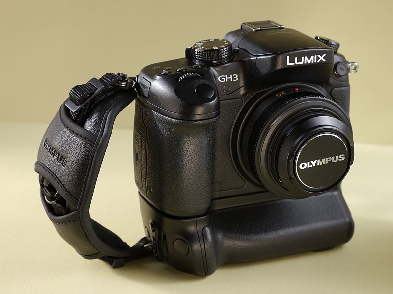 今頃バッテリーグリップDMW-BGGH3を買いました。』 パナソニック LUMIX