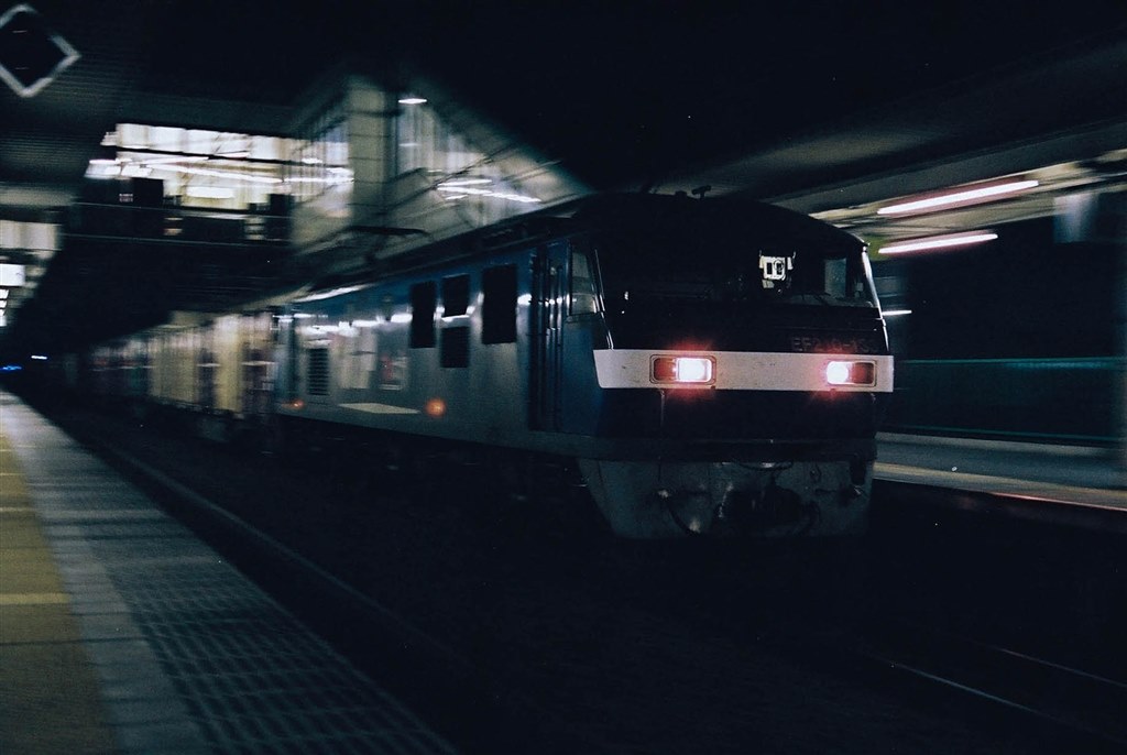 EOS 1-N 動作品 EOS-1N HS買っちゃいました。ので夜の電車('◇')ゞ』 クチコミ