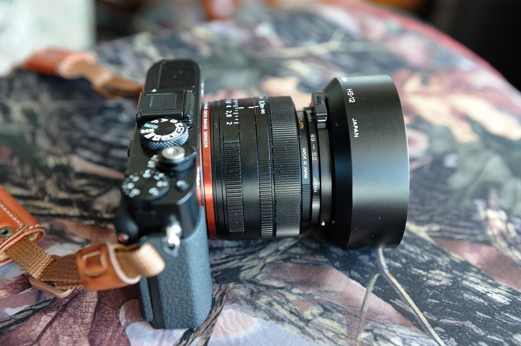 【レンズ内チリ有】 SONY RX1R 本体＋純正フード＋予備バッテリー他一式 Amazon | サイバーショットDSC-RX1/RX1R/RX1R II用Fotodioxレンズ